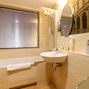 Kamer met een Queen Size Bed